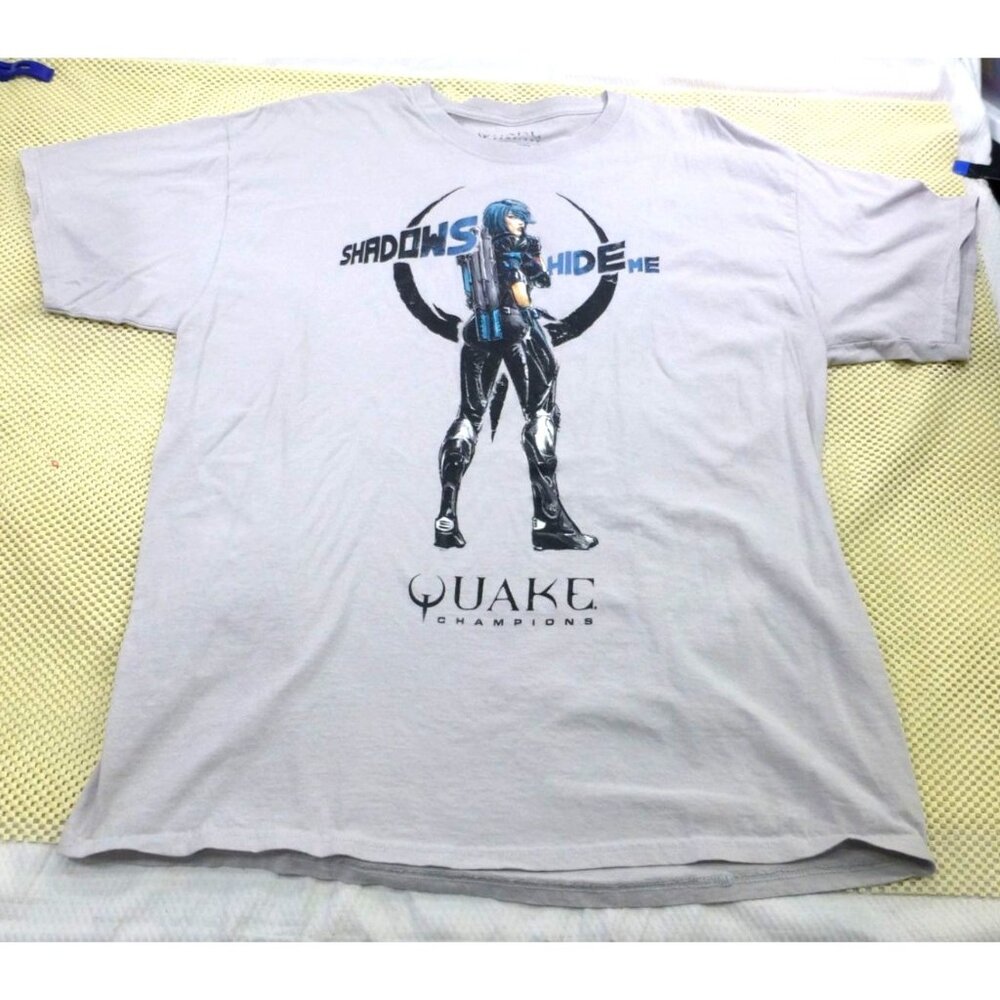 Lootwear Exclusive Quake Champions Shadows Hide Me Graphic T-Shirt Gray Mens XL